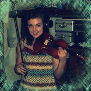 Samantha Gates on the Worst Little Podcast in the world with a fiddle!